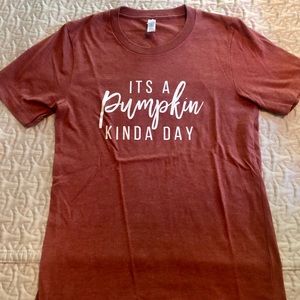 “Its a Pumpkin Kinda Day” T-shirt / Fall Autumn T-shirt